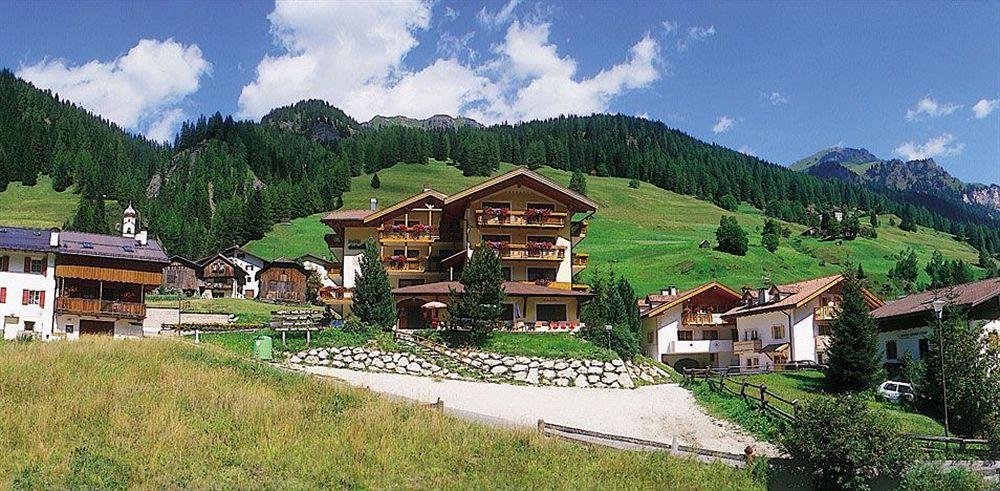 Hotel Dolomites Inn Канацеи Экстерьер фото