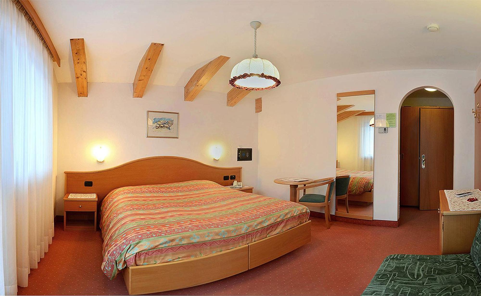 Hotel Dolomites Inn Канацеи Экстерьер фото
