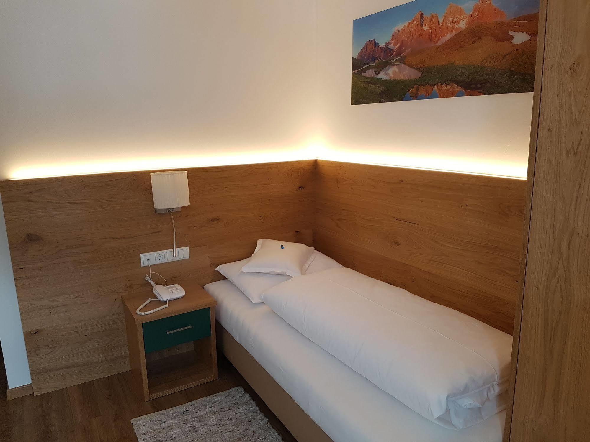 Hotel Dolomites Inn Канацеи Экстерьер фото