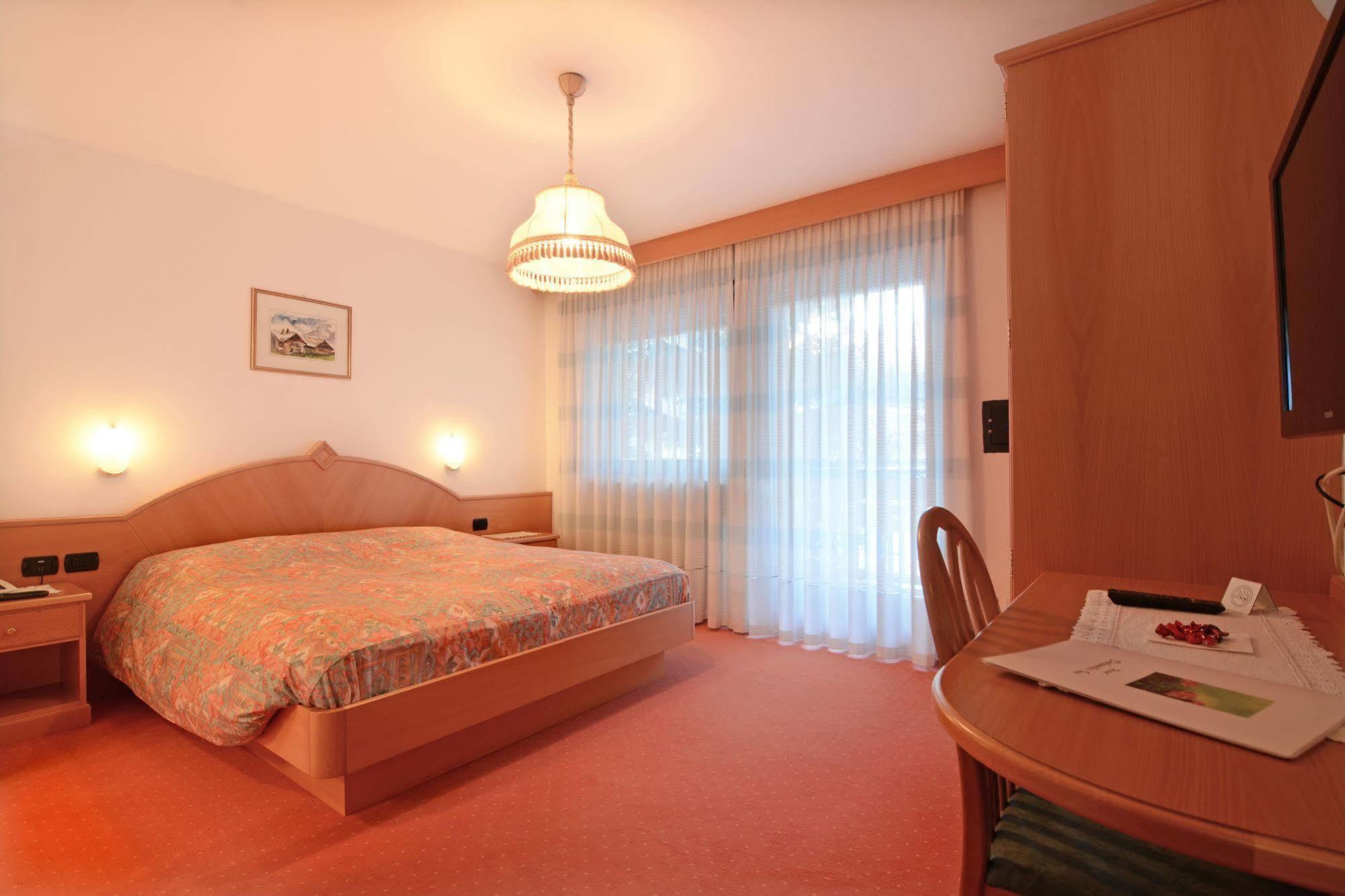 Hotel Dolomites Inn Канацеи Экстерьер фото